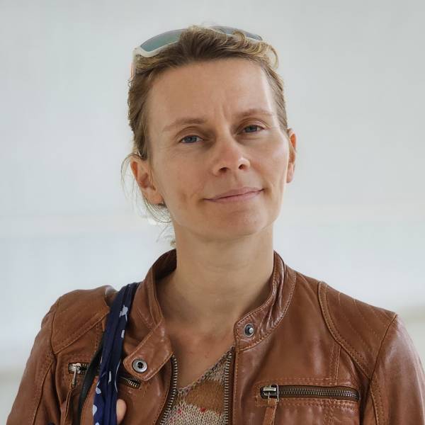 modelka s ID 0102RJO7LS p021