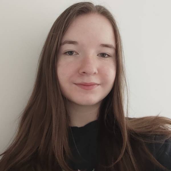 modelka s ID 0102RQ0VUG p021