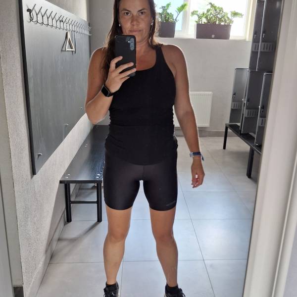 modelka s ID 0102RRU669 p031