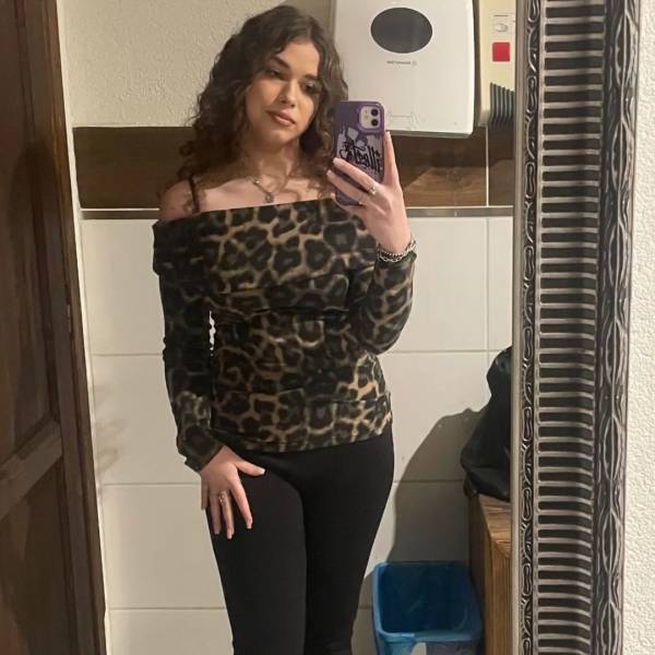 modelka s ID 0102RX3T1T p031