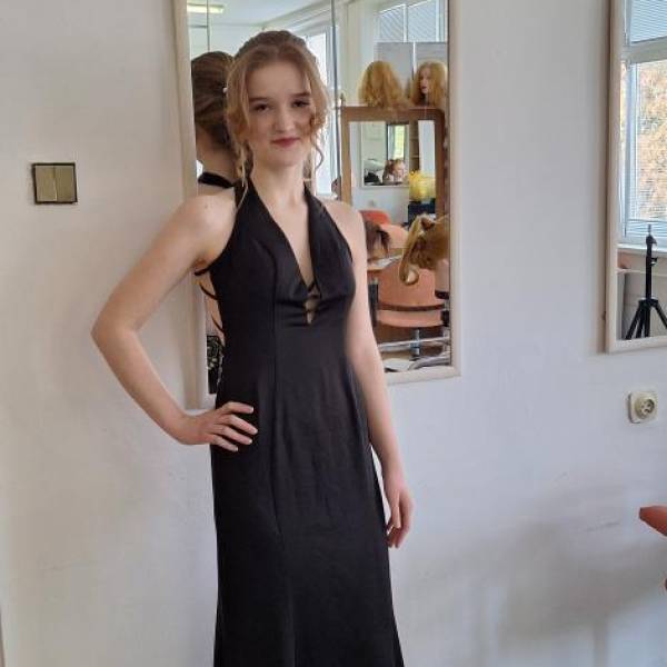 modelka s ID 0102RXEN3L p031