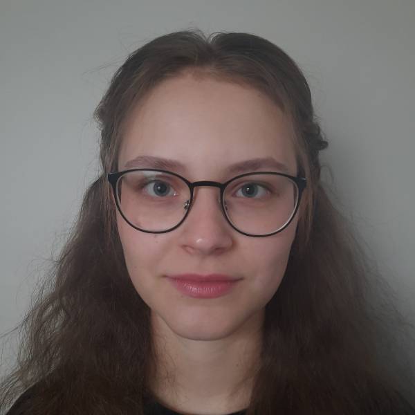 modelka s ID 0102RY7QO9 p021