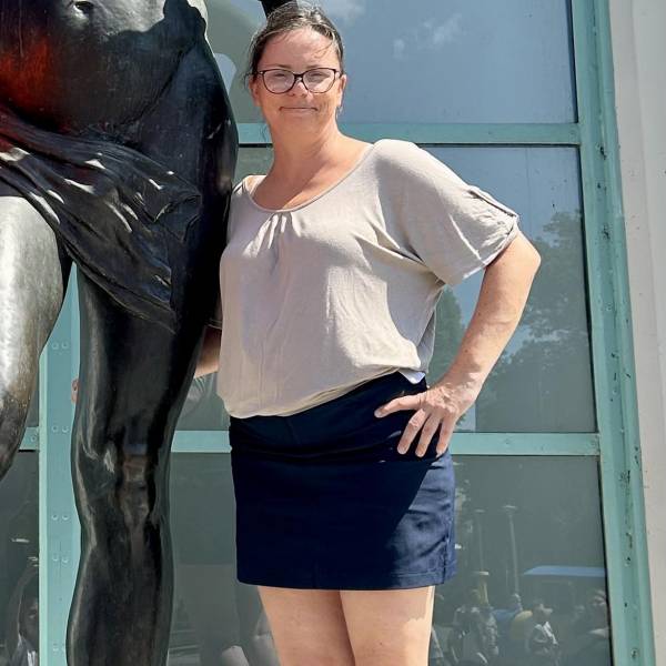 modelka s ID 0102RZ7VMM p031