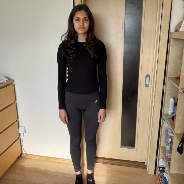 modelka s ID 0102S6NXA9 p031