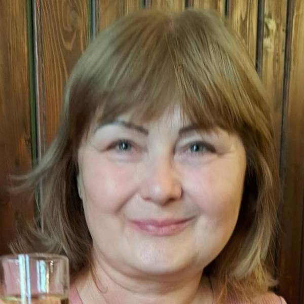 modelka s ID 0102S8U3M7 p021