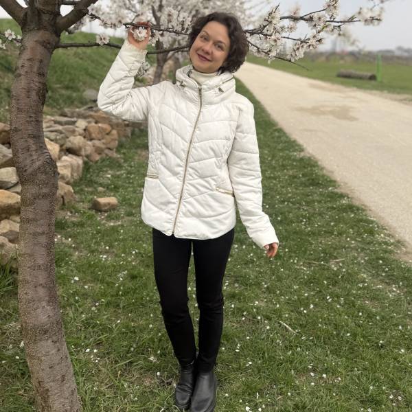 modelka s ID 0102S8WAKM p031