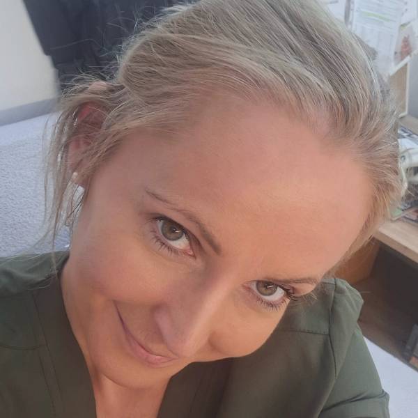 modelka s ID 0102SA1KY4 p021