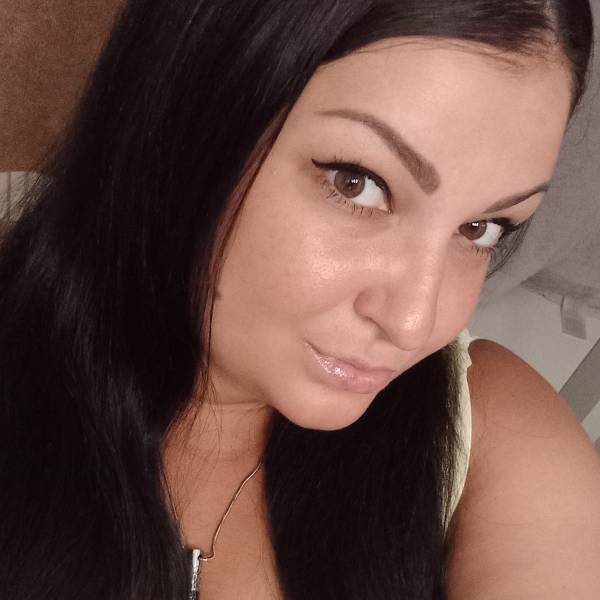 modelka s ID 0102SA6U5P p021