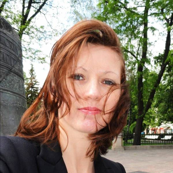 modelka s ID 0102SGLFU8 p021