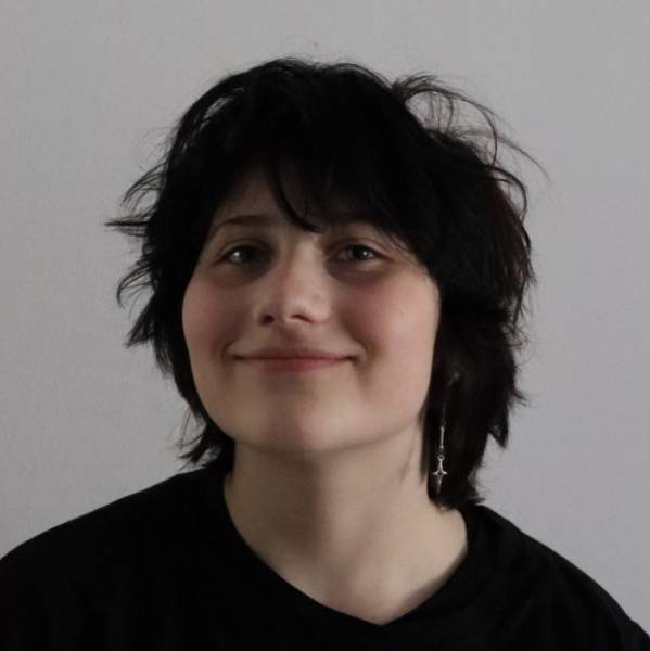 modelka s ID 0102SK8T7E p021