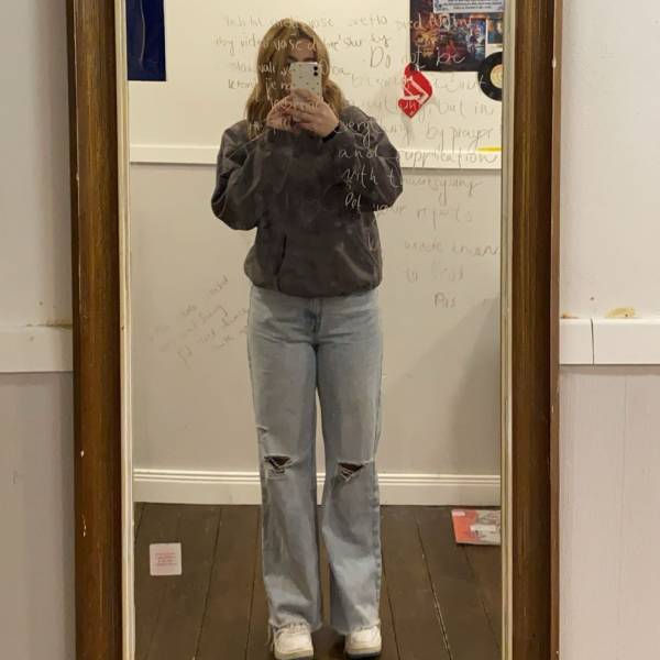 modelka s ID 0102SOUT65 p031