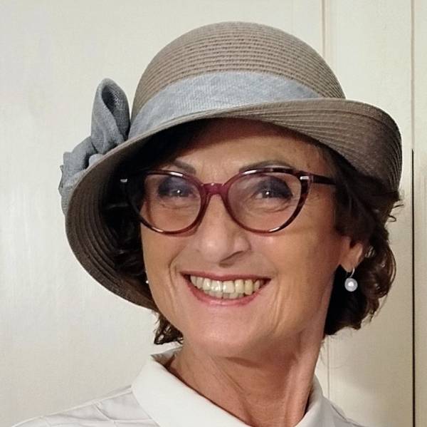 modelka s ID 0102SQ13CX p021