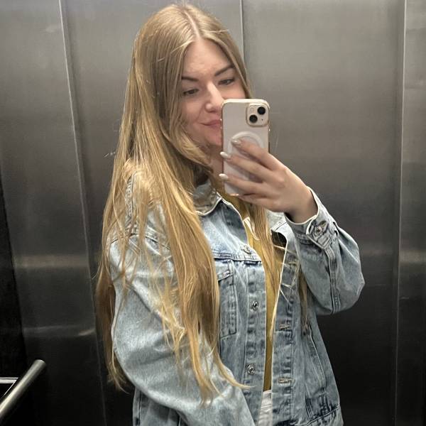 modelka s ID 0102SQV0ZQ p031