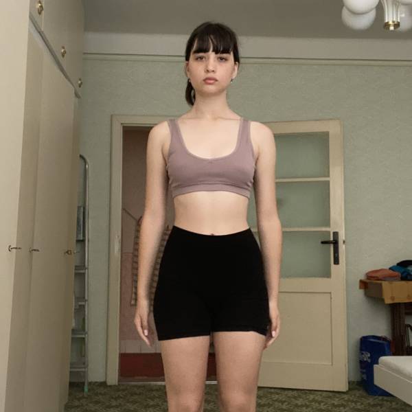 modelka s ID 0102STD6FY p031