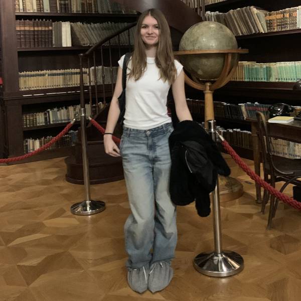 modelka s ID 0102SWEFQR p031