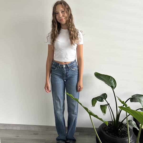 modelka s ID 0102SXQRXC p031