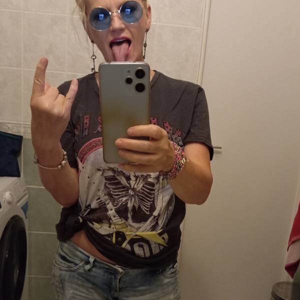 modelka s ID 0102T0O4ED p031