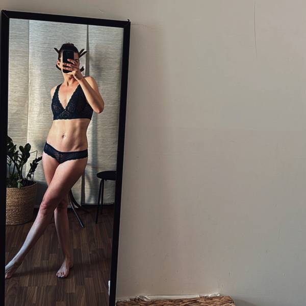 modelka s ID 0102T4I91T p031