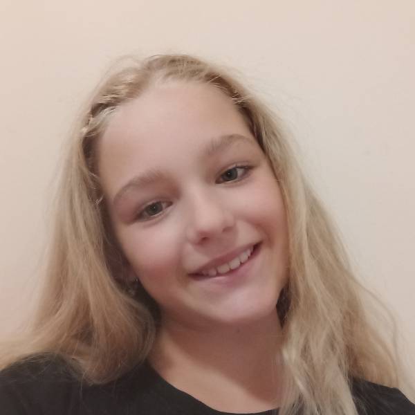 modelka s ID 0102T58NZK p021