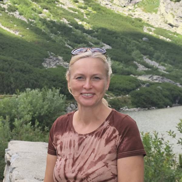 modelka s ID 0102T94WSI p021