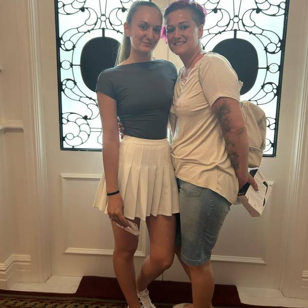 modelka s ID 0102THLBFH p031