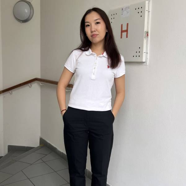 modelka s ID 0102THYAYC p031