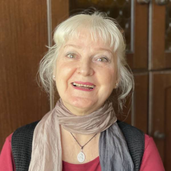 modelka s ID 0102TKKNE4 p021