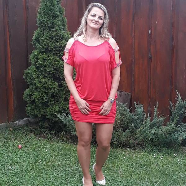 modelka s ID 0102TLHIN3 p031