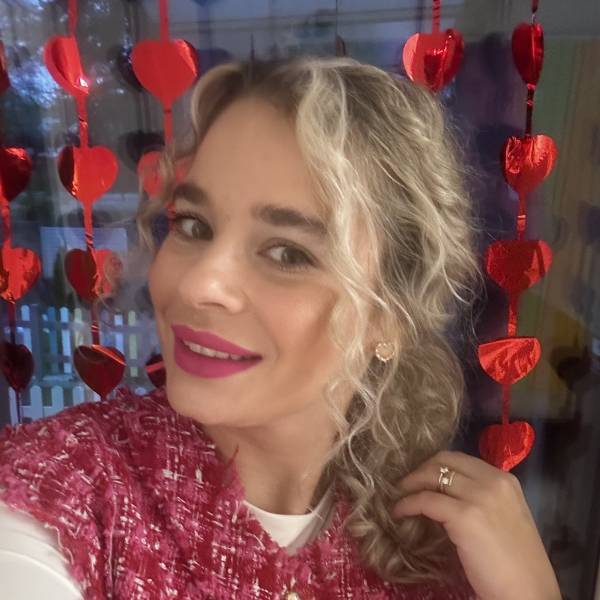 modelka s ID 0102TM4UYS p021