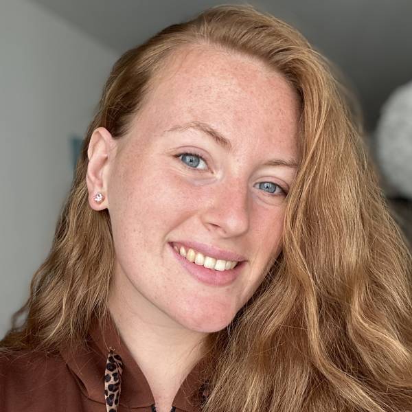 modelka s ID 0102TRM6G1 p021