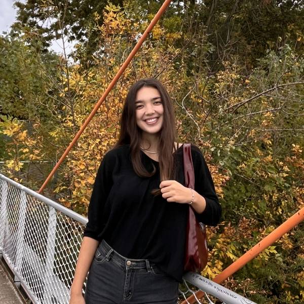 modelka s ID 0102TZLN1H p021