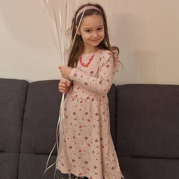 modelka s ID 0102U5M4ZQ p031