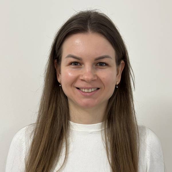 modelka s ID 0102UDJCEV p021