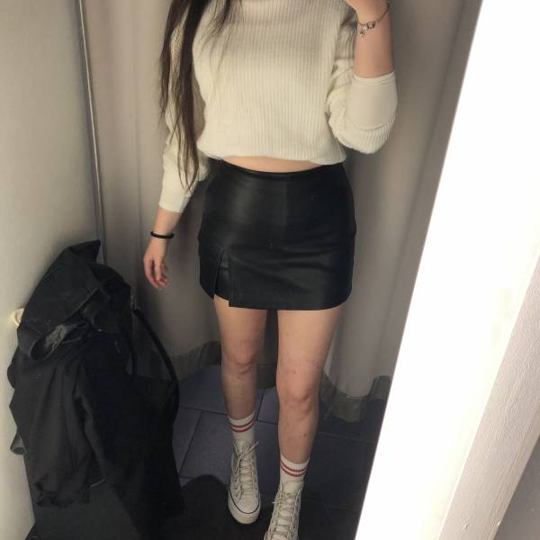modelka s ID 0102UFN8UO p031