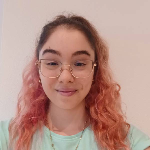 modelka s ID 0102URQAID p021