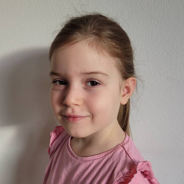 modelka s ID 0102USTQ5U p021