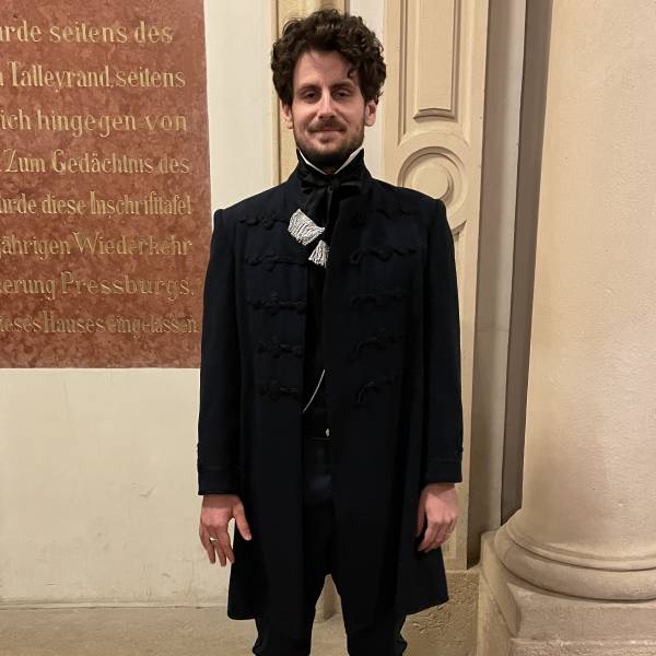 modelka s ID 0102UYBS0X p021