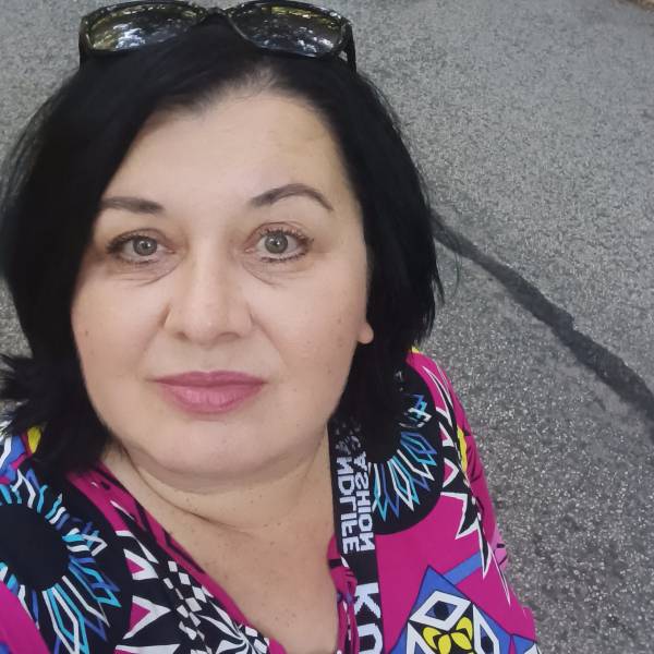 modelka s ID 0102V3FU1I p021