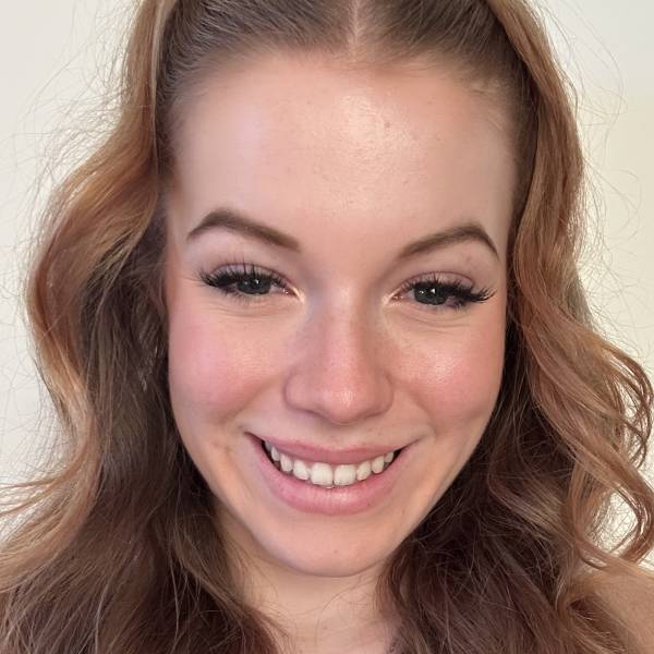 modelka s ID 0102V5X9GG p021