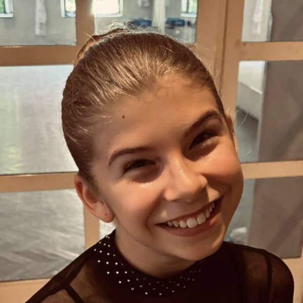 modelka s ID 0102VAXSF6 p021