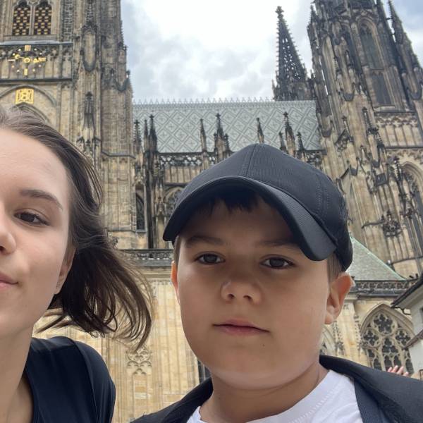 modelka s ID 0102VQA0IK p021