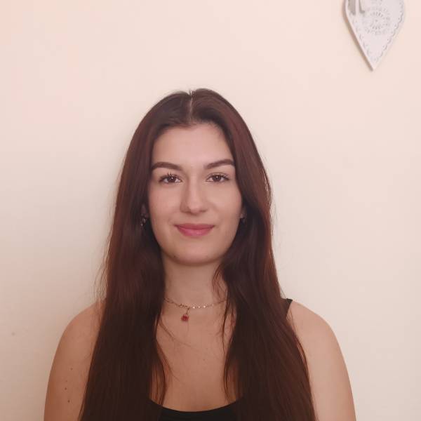 modelka s ID 0102VRH7MW p021