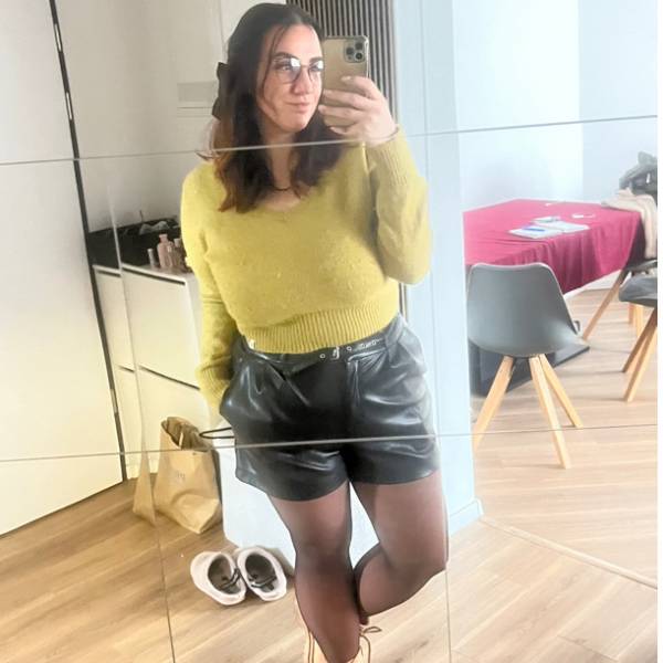 modelka s ID 0102VRYV46 p031