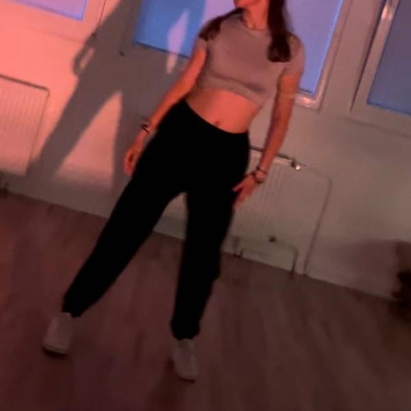 modelka s ID 0102VXNDMD p031