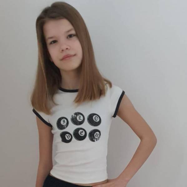 modelka s ID 0102W3G6T9 p031