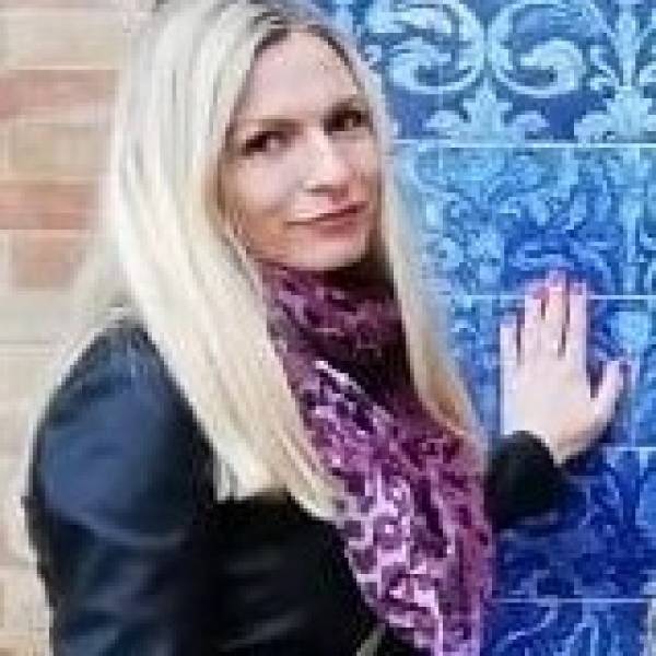 modelka s ID 0102WBEE21 p031