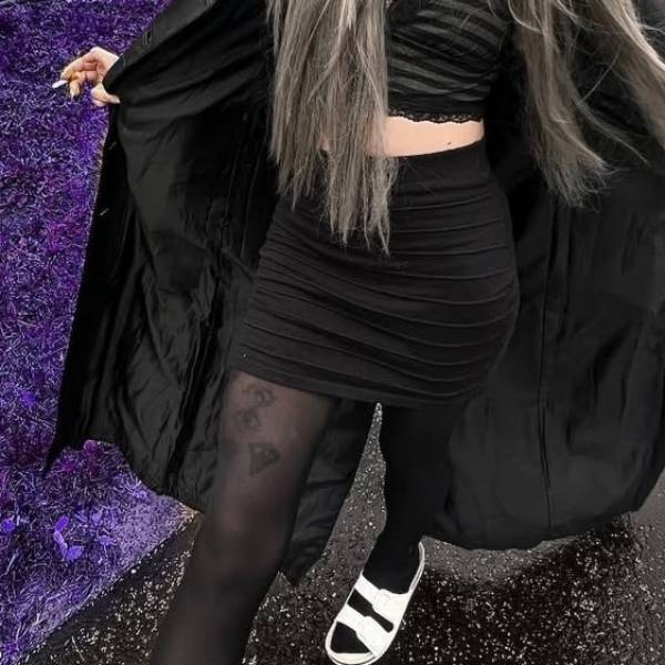 modelka s ID 0102WBIHQM p031