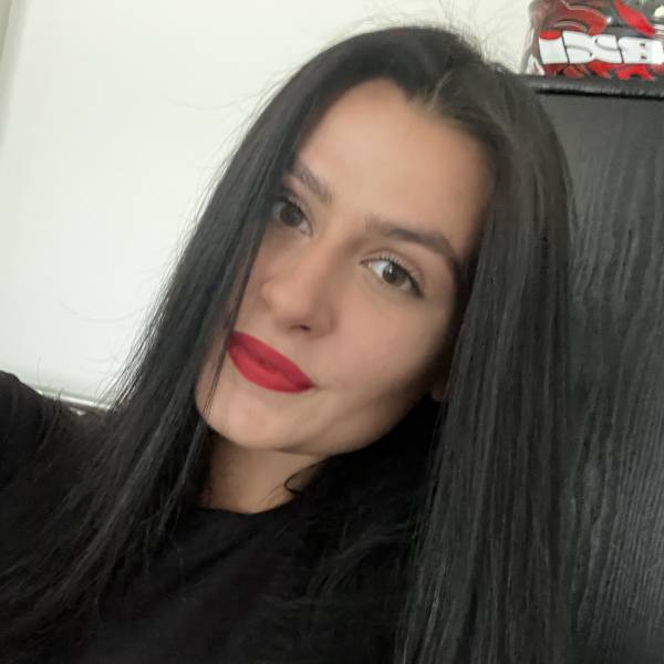 modelka s ID 0102WOLUNP p021