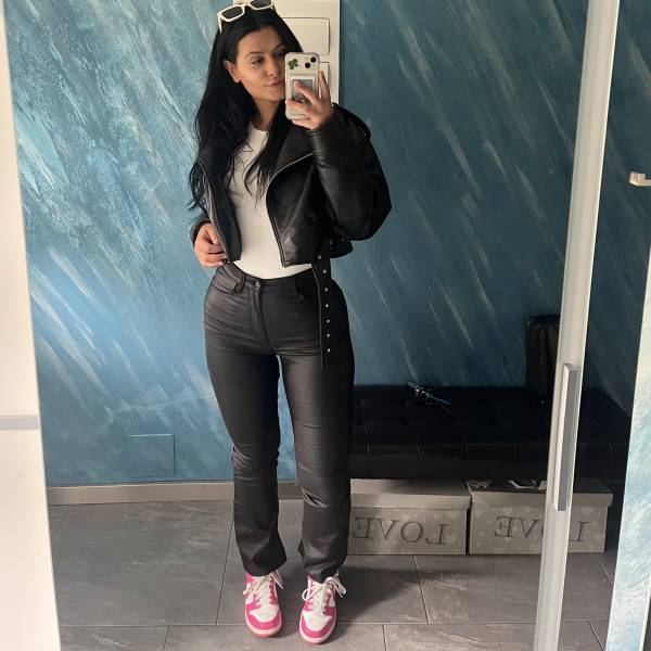 modelka s ID 0102WOLUNP p031