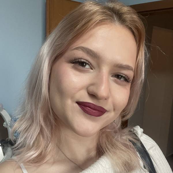 modelka s ID 0102WWWGO3 p021